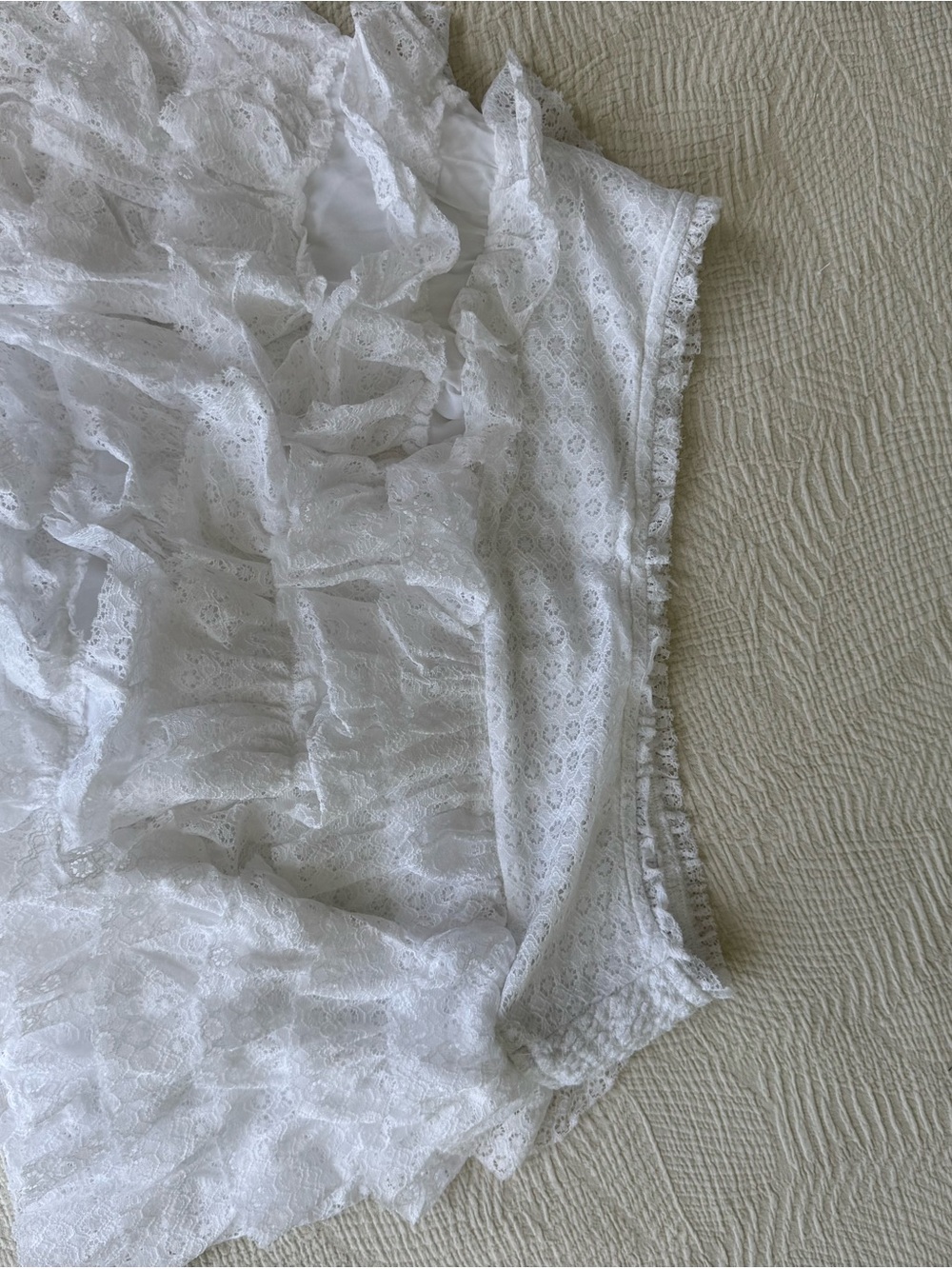 NEW American Eagle White Lace Ruffled Skort